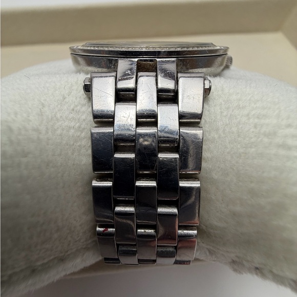 Michael Kors Silver Tone Watch with Sparkling Bezel - Picture 3 of 8